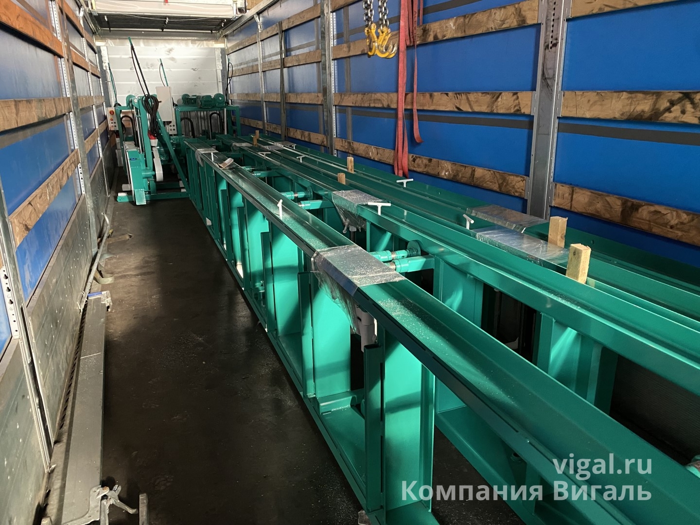 Ленточные пилорамы ZBL поступили на склад в Санкт-Петербурге